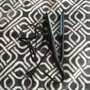 Wet to straight Remington hair straightener